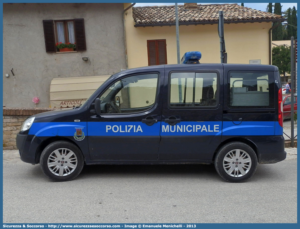 -
Polizia Municipale
Corpo Unico
Terre dell'Olio e del Sagrantino
Fiat Doblò I serie restyling
Allestitore Focaccia Group S.r.l.
Parole chiave: Polizia;Locale;Municipale;Terre dell&#039;Olio e del Sagrantino;Terre;Olio;Sagrantino;Castel Ritaldi;Giano dell&#039;Umbria;Giano dell Umbria;Gualdo Cattaneo;Massa Martana;Montefalco;Fiat;Doblo;Doblò;Focaccia