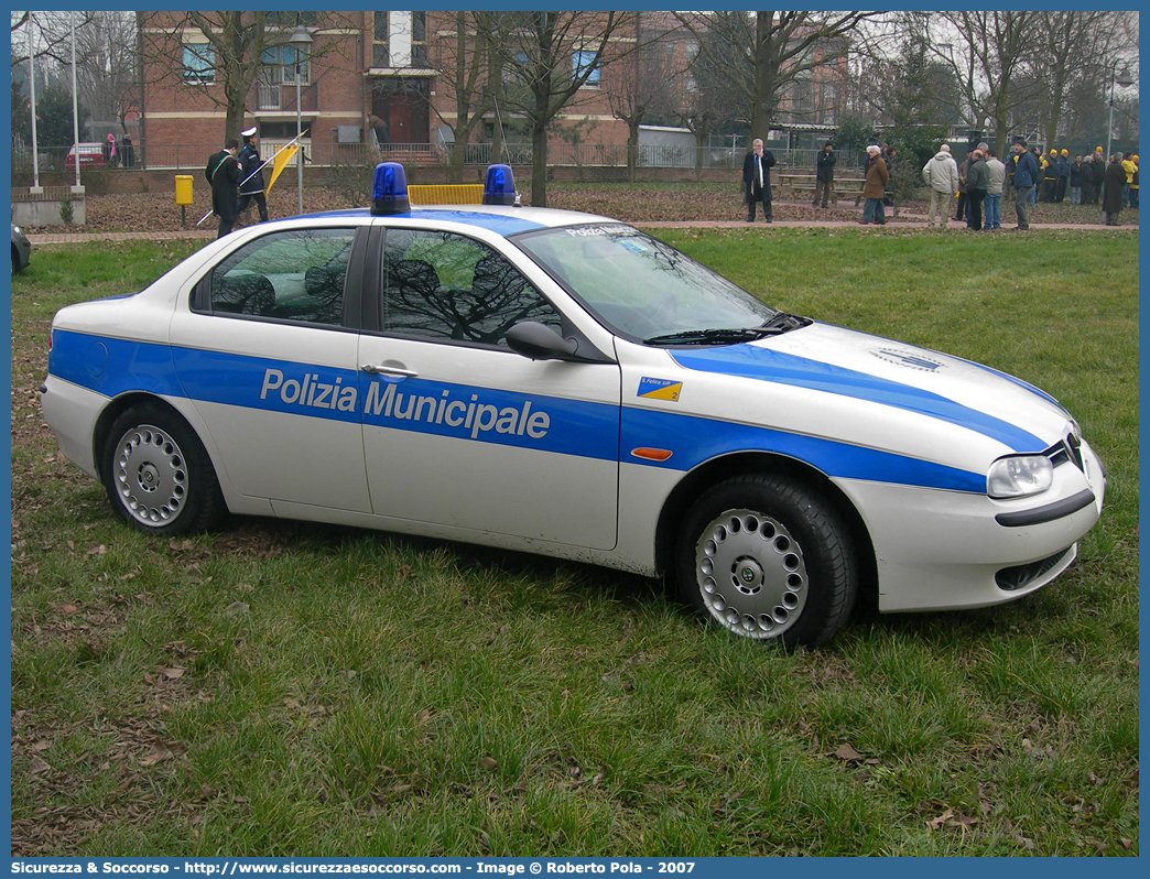 -
Polizia Municipale
Comune di San Felice sul Panaro
Alfa Romeo 156 I serie
Parole chiave: Polizia;Locale;Municipale;San Felice sul Panaro;Alfa Romeo;156