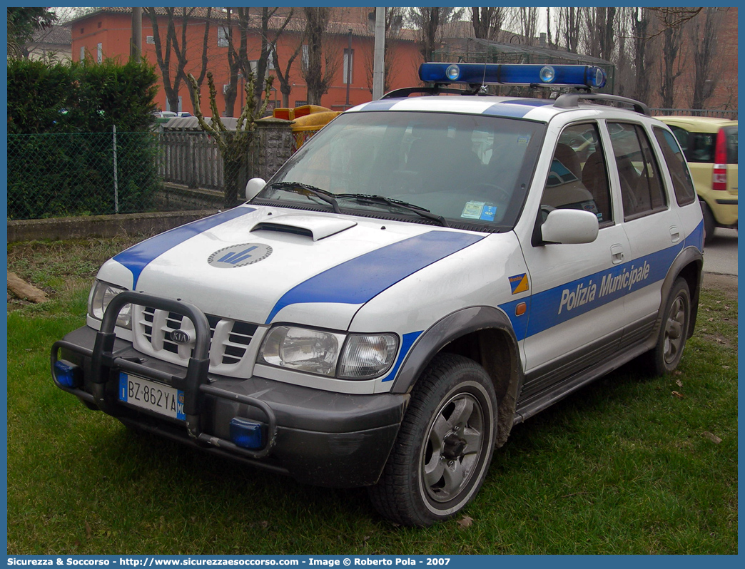 -
Polizia Municipale
Comune di Mirandola
Kia Sportage I serie
Parole chiave: Polizia;Locale;Municipale;Mirandola;Kia;Sportage