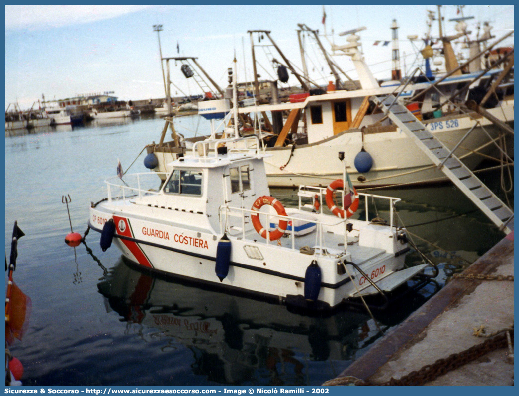 CP 6010
Corpo delle Capitanerie di Porto
Guardia Costiera
Vedetta Classe 6001
Parole chiave: Guardia;Costiera;Capitaneria;Capitanerie;Porto;Vedetta;Vedette;Classe;6001;CP;C.P.;G.C.;GC;CP6010;CP 6010