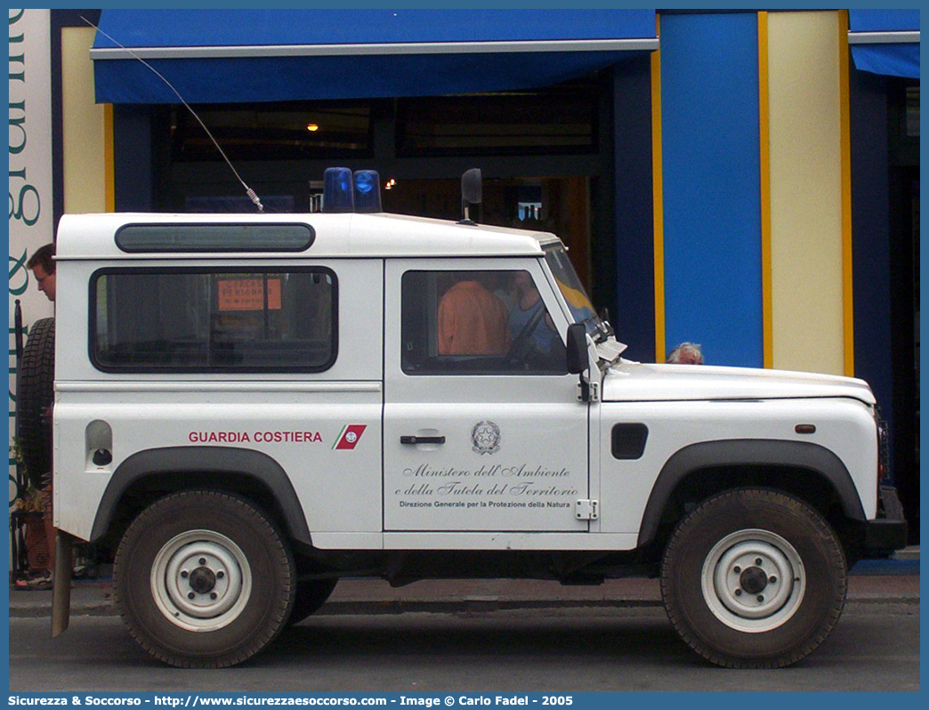 CP 2950
Corpo delle Capitanerie di Porto
Guardia Costiera
Land Rover Defender 90
Parole chiave: CP;GC;C.P.;G.C.;Guardia Costiera;Capitaneria di Porto;Capitanerie di Porto;Land Rover;Defender;90;2950