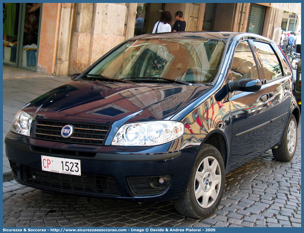 CP 1523
Corpo delle Capitanerie di Porto
Guardia Costiera 
Fiat Punto III serie
Parole chiave: CP;C.P.;GC;G.C.;Guardia;Costiera;Capitaneria;Capitanerie;di;Porto;Fiat;Punto