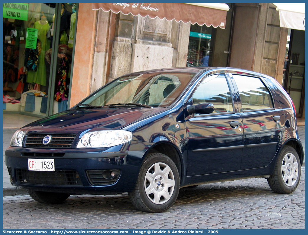 CP 1523
Corpo delle Capitanerie di Porto
Guardia Costiera 
Fiat Punto III serie
Parole chiave: CP;C.P.;GC;G.C.;Guardia;Costiera;Capitaneria;Capitanerie;di;Porto;Fiat;Punto