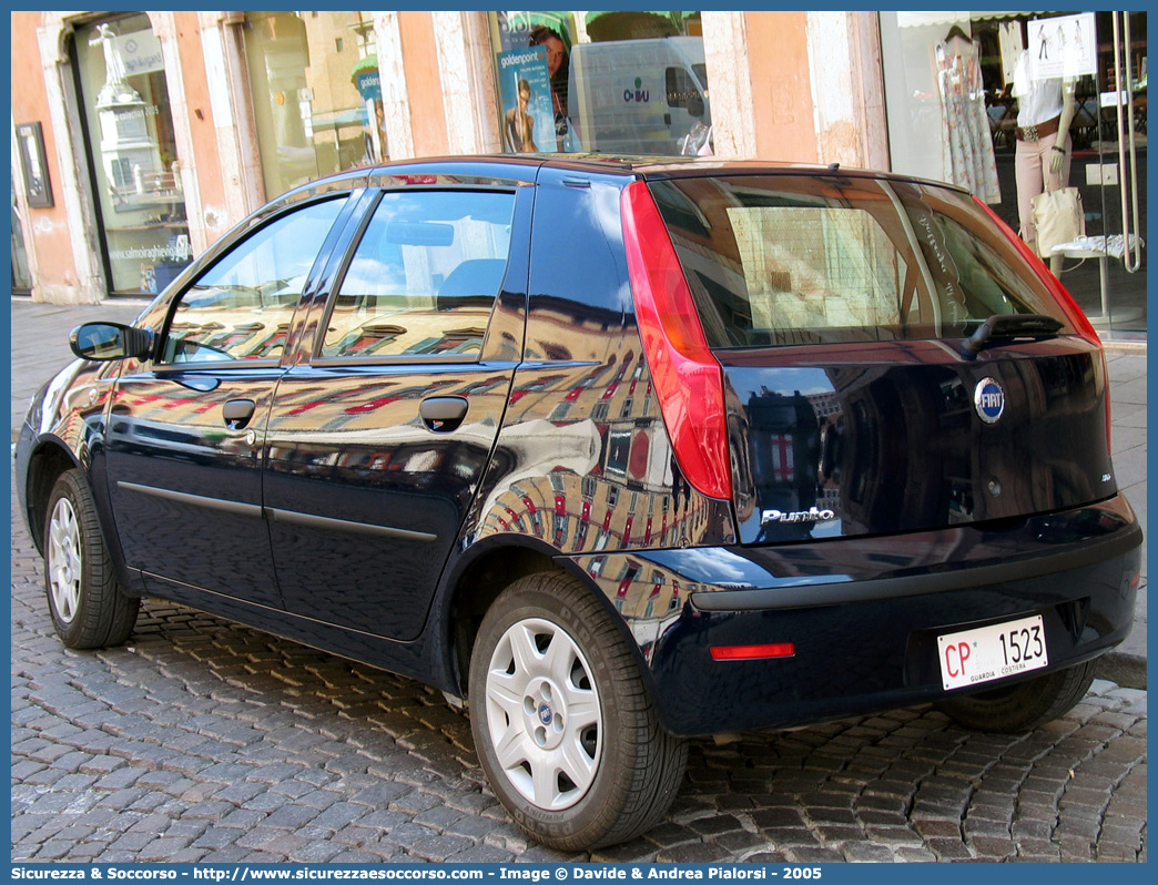 CP 1523
Corpo delle Capitanerie di Porto
Guardia Costiera 
Fiat Punto III serie
Parole chiave: CP;C.P.;GC;G.C.;Guardia;Costiera;Capitaneria;Capitanerie;di;Porto;Fiat;Punto