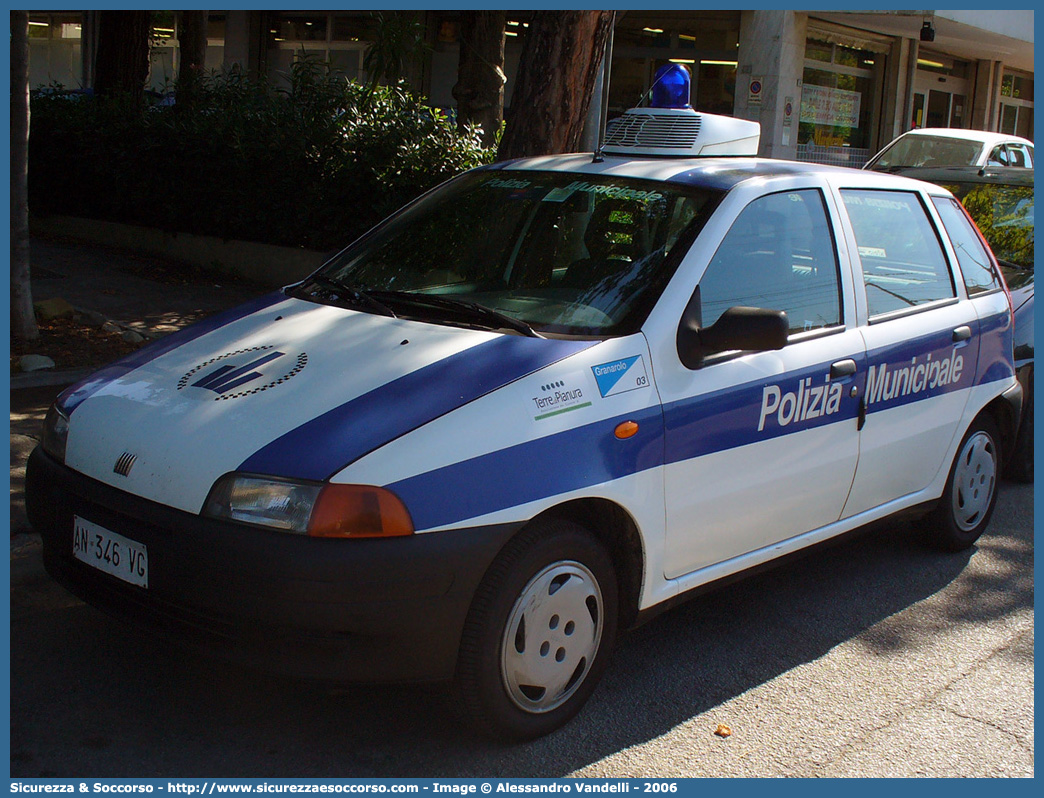 -
Polizia Municipale
Comune di Granarolo dell'Emilia
Fiat Punto I serie
Parole chiave: Polizia;Locale;Municipale;Granarolo dell'Emilia;Granarolo dell Emilia;Fiat;Punto