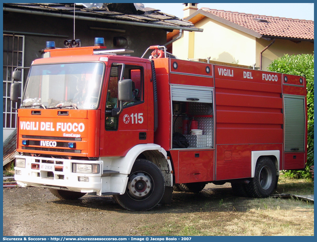 VF 21838
Corpo Nazionale Vigili del Fuoco
Iveco EuroCargo 150E27 I serie
Allestitore Scelza S.n.c.
Parole chiave: Corpo;Nazionale;Vigili del Fuoco;Vigili;Fuoco;ABP;A.B.P.;AutoBottePompa;AutoBotte;Iveco;EuroCargo;150E27;150 E 27;150 E27;Scelza