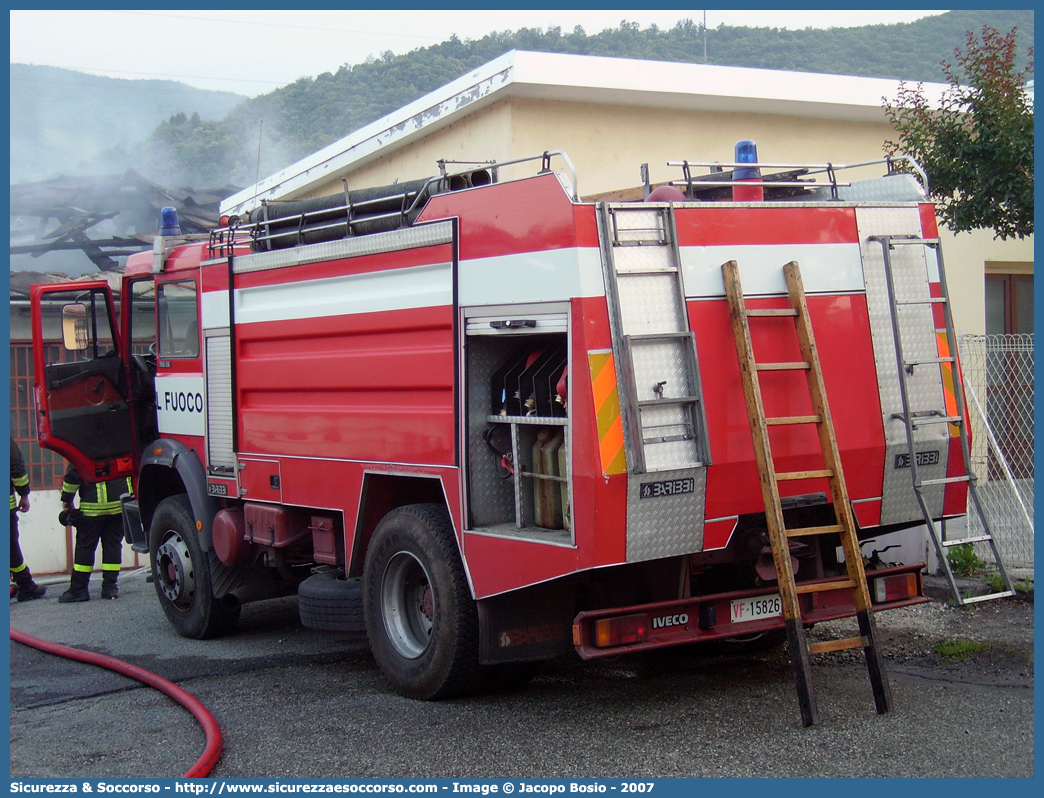 VF 15826
Corpo Nazionale Vigili del Fuoco
Iveco 190-26
Allestitore Baribbi S.p.A.
Parole chiave: Corpo;Nazionale;Vigili del Fuoco;Vigili;Fuoco;ABP;A.B.P.;AutoBottePompa;AutoBotte;Fiat;Iveco;190-26;190 - 26;Baribbi