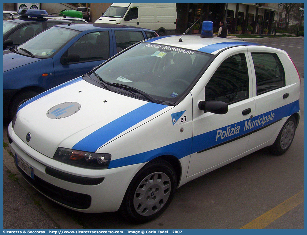 -
Polizia Municipale
Comune di Lugo
Fiat Punto II serie
Allestitore Ciabilli S.r.l.
Parole chiave: Polizia;Locale;Municipale;Lugo;Fiat;Punto;Ciabilli