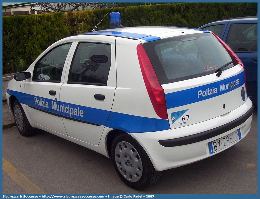 -
Polizia Municipale
Comune di Lugo
Fiat Punto II serie
Allestitore Ciabilli S.r.l.
Parole chiave: Polizia;Locale;Municipale;Lugo;Fiat;Punto;Ciabilli