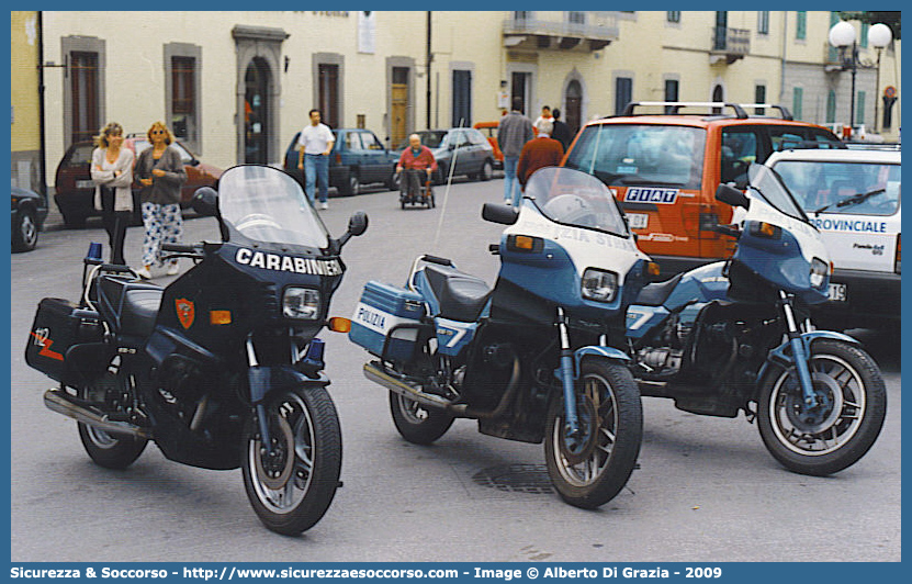 Polizia 66623
Polizia di Stato
Polizia Stradale
Moto Guzzi 850 T5
Parole chiave: Polizia di Stato;Polizia;PS;Polizia Stradale;Moto;Guzzi;850;T5;t5;66623;71511