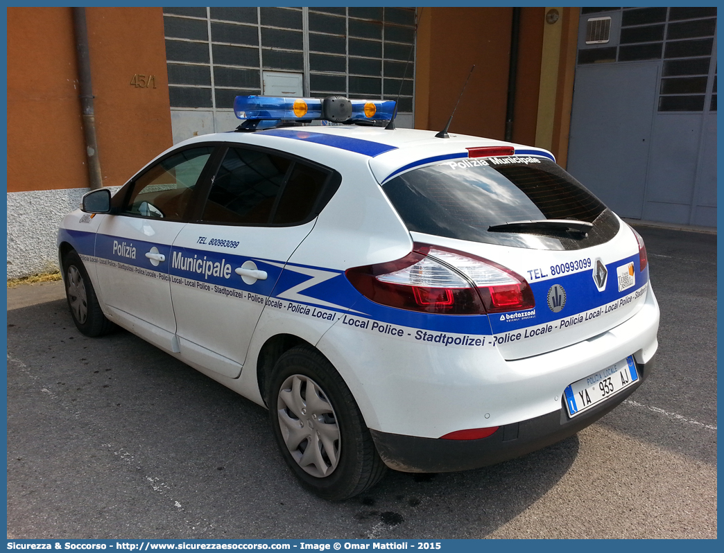 Polizia Locale YA933AJ
Polizia Municipale
Unione Terre di Castelli
Renault Megane V serie
Allestitore Bertazzoni S.r.l.
Parole chiave: Polizia;Locale;Municipale;Terre di Castelli;Castelnuovo Rangone;Spilamberto;Savignano sul Panaro;Vignola;Castelvetro di Modena;Marano sul Panaro;Guiglia;Zocca;Renault;Megane;YA933AJ;YA 933 AJ;Bertazzoni