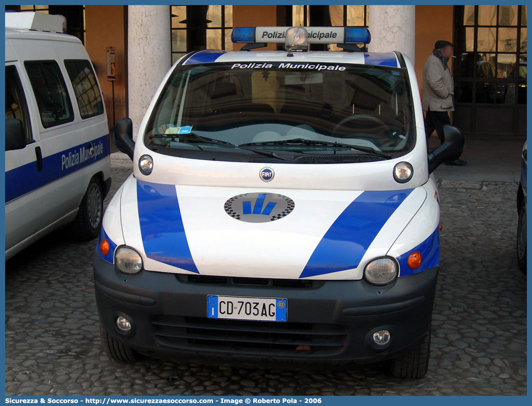 -
Polizia Municipale
Comune di Modena
Fiat Multipla I serie
Allestitore Bertazzoni S.r.l.
Parole chiave: Polizia;Locale;Municipale;Modena;Fiat;Multipla;Bertazzoni