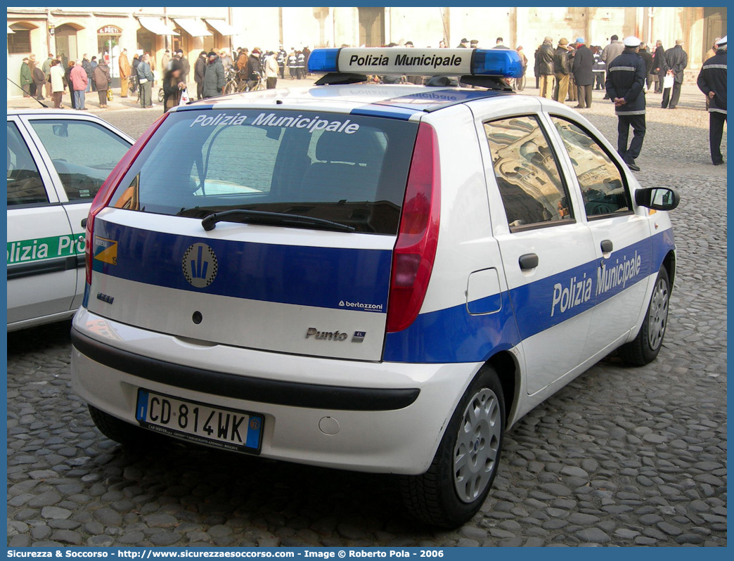 -
Polizia Municipale
Comune di Modena
Fiat Punto II serie
Allestitore Bertazzoni S.r.l.
Parole chiave: Polizia;Locale;Municipale;Modena;Fiat;Punto;Bertazzoni