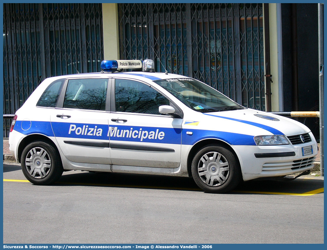 -
Polizia Municipale
Comune di Modena
Fiat Stilo
Allestitore Bertazzoni S.r.l.
Parole chiave: Polizia;Locale;Municipale;Modena;Fiat;Stilo;Bertazzoni