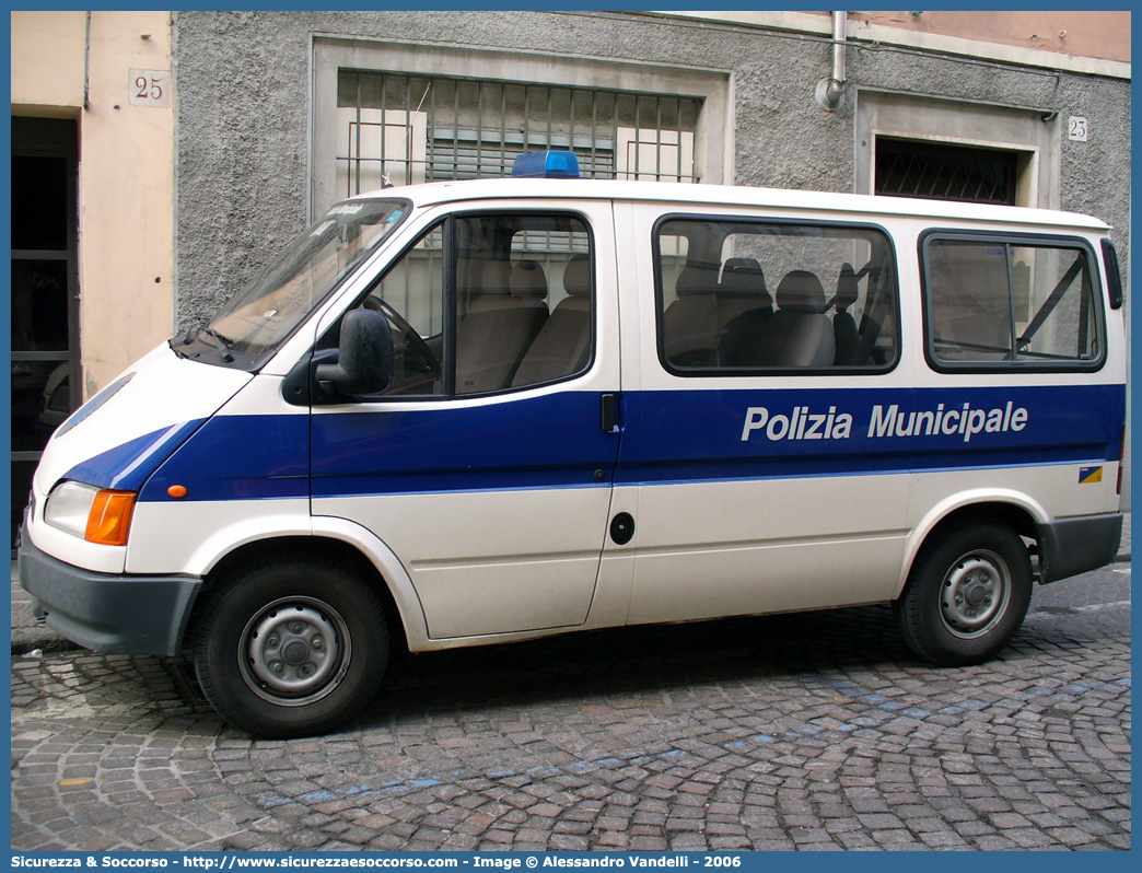 -
Polizia Municipale
Comune di Parma
Ford Transit II serie II resyling
Parole chiave: Polizia;Locale;Municipale;Parma;Ford;Transit