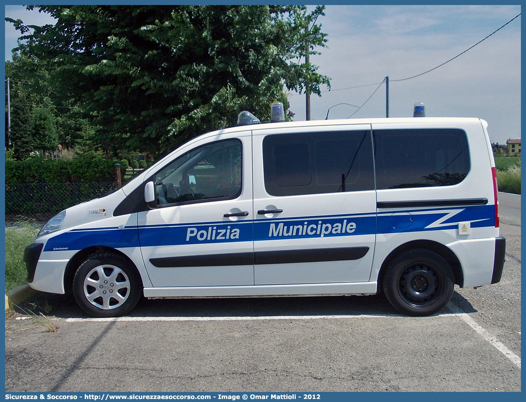 Polizia Locale YA338AB
Polizia Municipale
Unione Terre di Castelli
Peugeot Expert Tepee III serie
Allestitore Bertazzoni S.r.l.
Parole chiave: Polizia;Locale;Municipale;Terre di Castelli;Castelnuovo Rangone;Spilamberto;Savignano sul Panaro;Vignola;Castelvetro di Modena;Marano sul Panaro;Guiglia;Zocca;Peugeot;Expert;Tepee;YA338AB;YA 338 AB;Bertazzoni