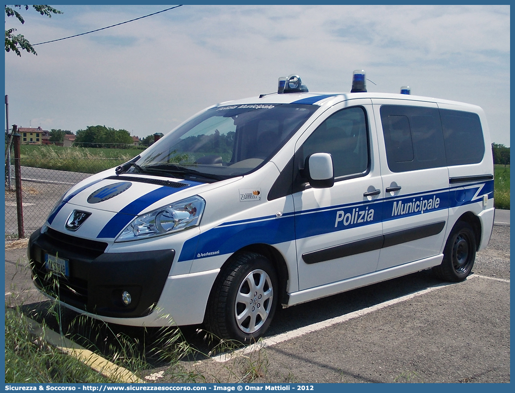 Polizia Locale YA338AB
Polizia Municipale
Unione Terre di Castelli
Peugeot Expert Tepee III serie
Allestitore Bertazzoni S.r.l.
Parole chiave: Polizia;Locale;Municipale;Terre di Castelli;Castelnuovo Rangone;Spilamberto;Savignano sul Panaro;Vignola;Castelvetro di Modena;Marano sul Panaro;Guiglia;Zocca;Peugeot;Expert;Tepee;YA338AB;YA 338 AB;Bertazzoni