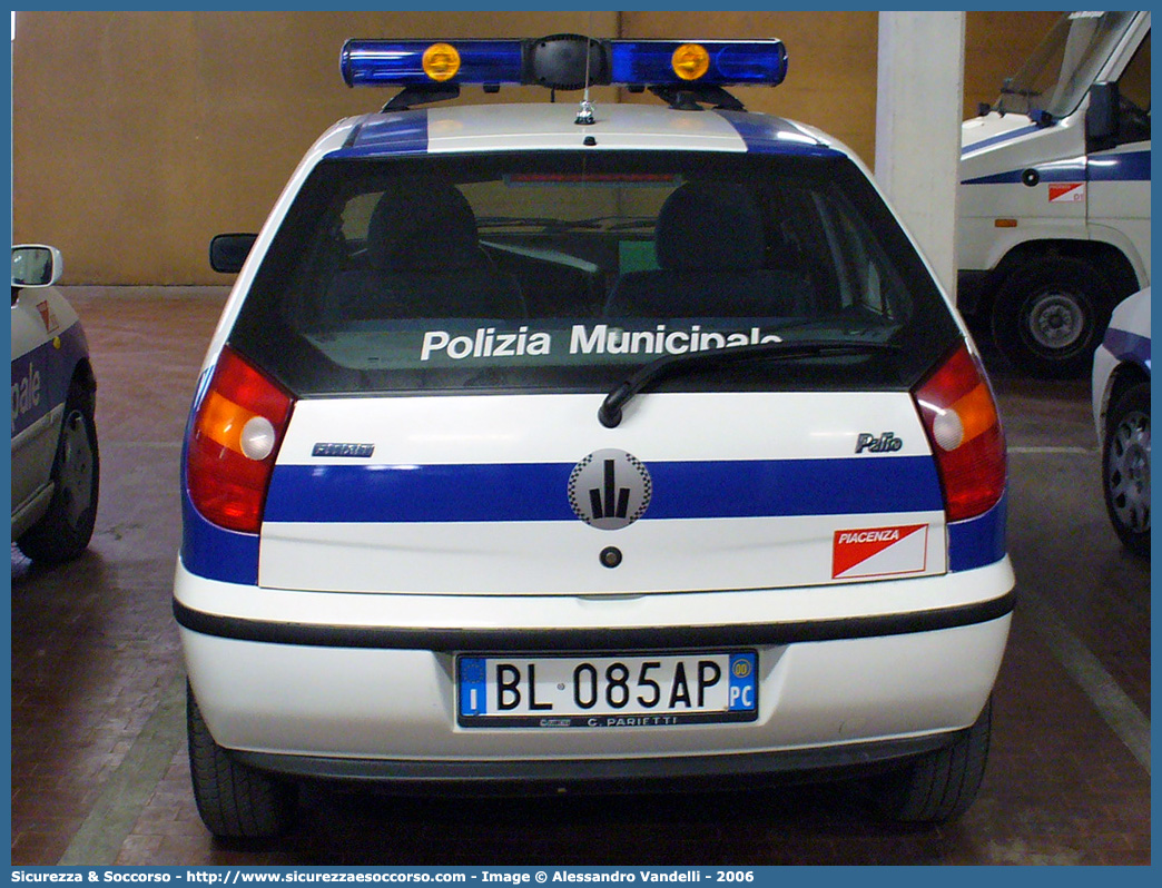 -
Polizia Municipale
Comune di Piacenza
Fiat Palio I serie
Parole chiave: Polizia;Locale;Municipale;Piacenza;Fiat;Palio