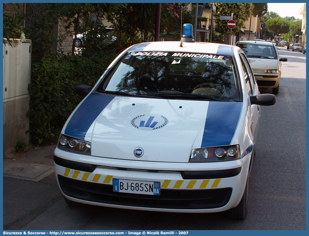 -
Polizia Municipale
Comune di Ravenna
Fiat Punto II serie
Parole chiave: Polizia;Locale;Municipale;Ravenna;Fiat;Punto