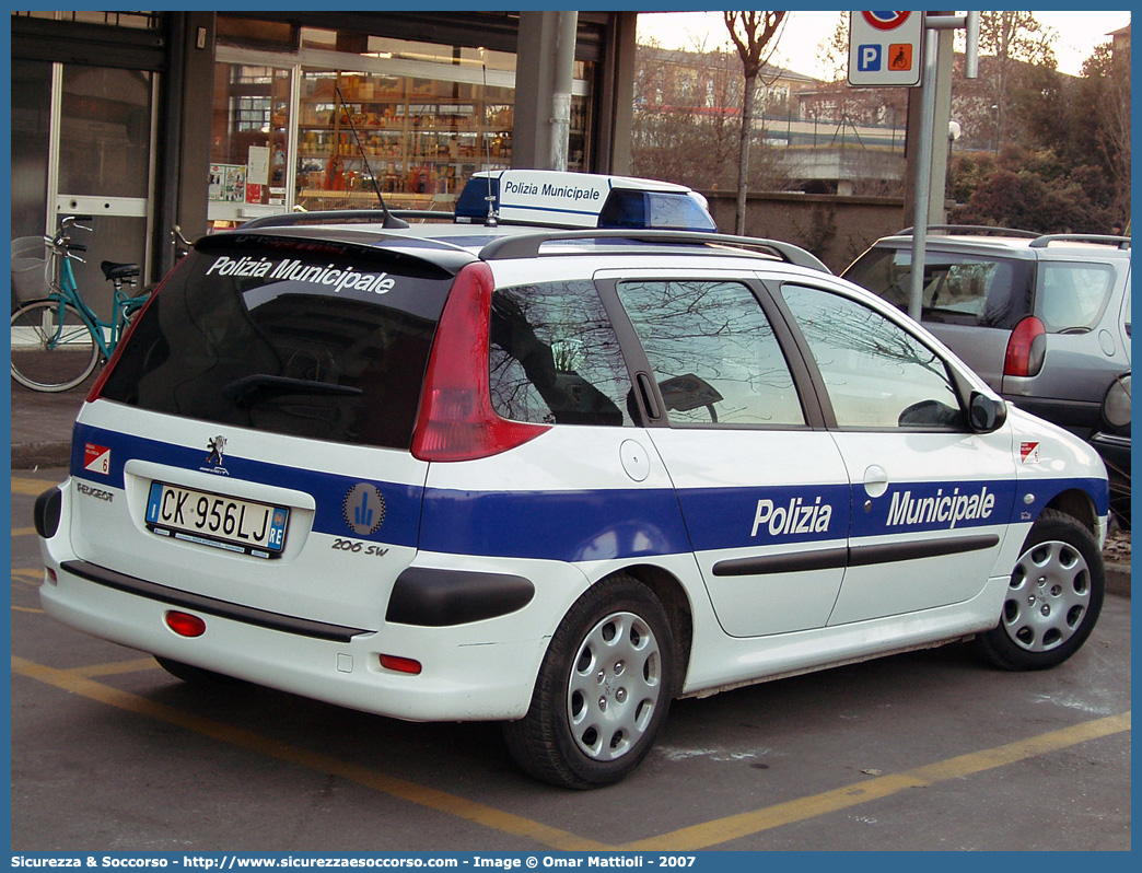 -
Polizia Municipale
Comune di Reggio Emilia
Peugeot 206 Station Wagon
Allestitore Olmedo S.p.A.
Parole chiave: Polizia;Locale;Municipale;Reggio Emilia;Peugeot;206;Station Wagon;SW;S.W.