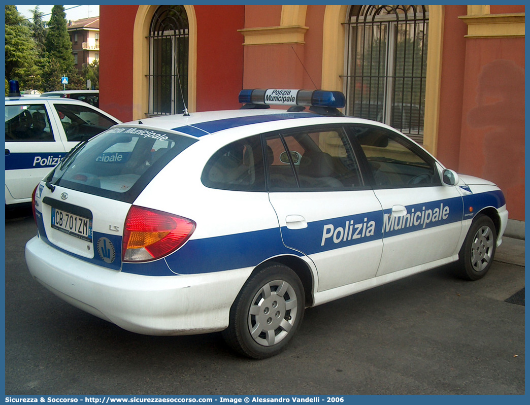 -
Polizia Municipale
Corpo Unico Reggio Nord
Kia Rio Station Wagon I serie
Allestitore Bertazzoni S.r.l.
Parole chiave: Polizia;Locale;Municipale;Reggio Nord;Campagnola Emilia;Correggio;Fabbrico;Rio Saliceto;Rolo;San Martino in Rio;Kia;Rio;Station Wagon;SW;S.W.;Bertazzoni