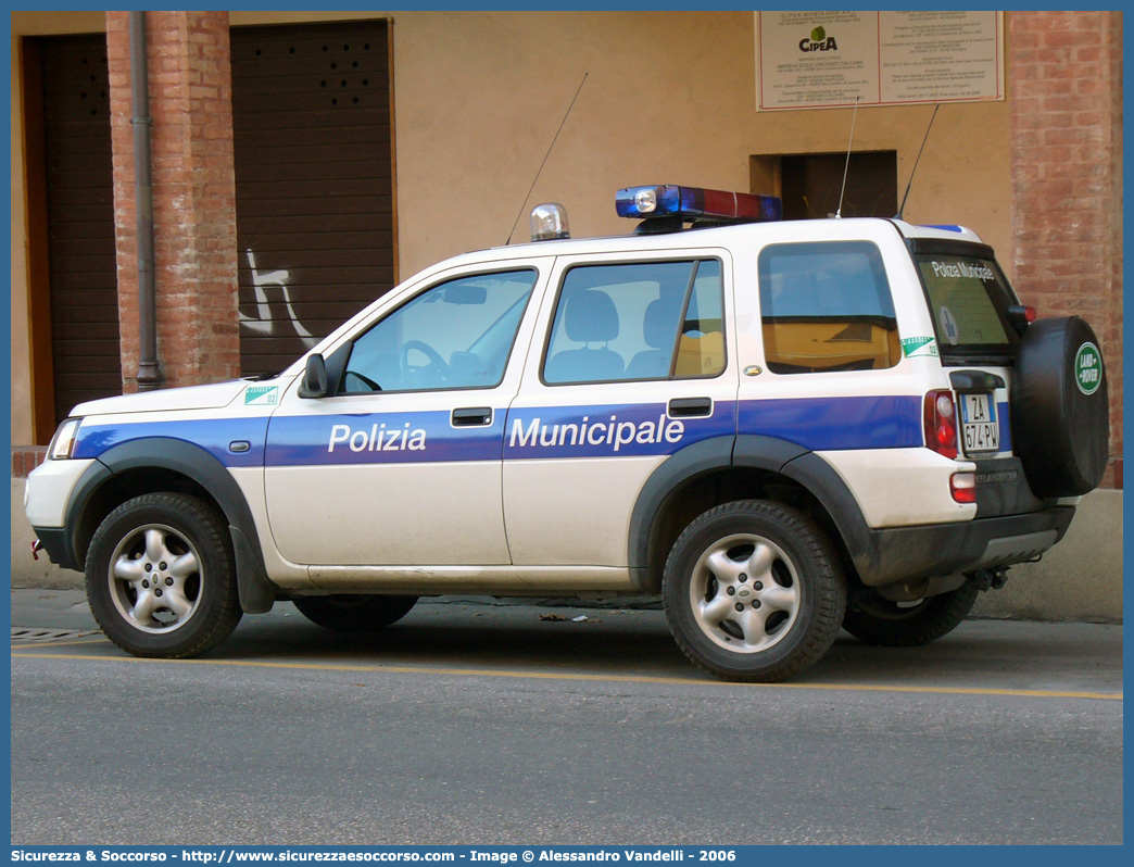 -
Polizia Municipale
Comune di San Lazzaro di Savena
Land Rover Freelander
I serie restyling
Allestitore Olmedo S.p.A.
Parole chiave: Polizia;Locale;Municipale;San Lazzaro di Savena;Land Rover;Freelander;Olmedo