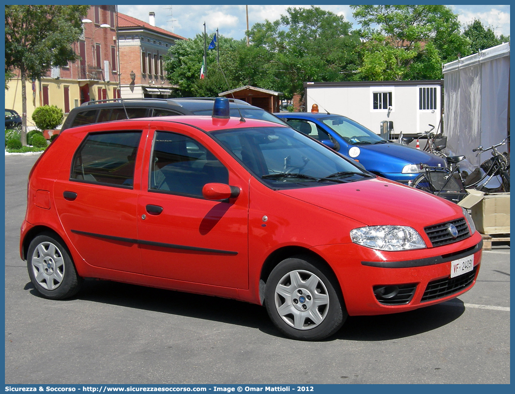 VF 24091
Corpo Nazionale Vigili del Fuoco
Fiat Punto III serie
Parole chiave: VVF;V.V.F.;Corpo;Nazionale;Vigili;del;Fuoco;Fiat;Punto