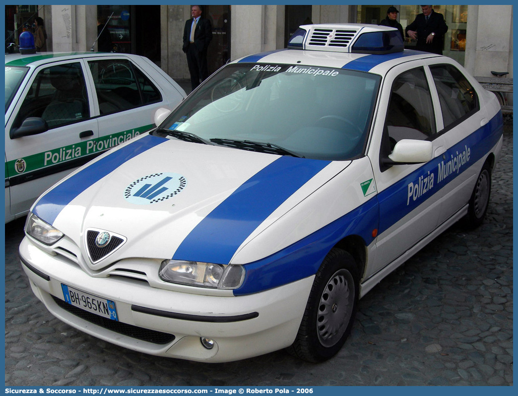 -
Polizia Municipale
Comune di Spilamberto
Alfa Romeo 146
Parole chiave: Polizia;Locale;Municipale;Spilamberto;Alfa Romeo;146