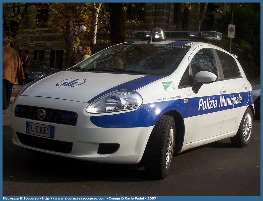 -
Polizia Municipale
Corpo Unico delle Terre Verdiane
Fiat Grande Punto
Allestitore Projet Service S.r.l.
Parole chiave: Polizia;Locale;Municipale;Terre Verdiane;Busseto;Fidenza;Fontanellato;Fontevivo;Roccabianca;Salsomaggiore Terme;San Secondo Parmense;Soragna;Trecasali;Fiat;Grande Punto;Projet Service