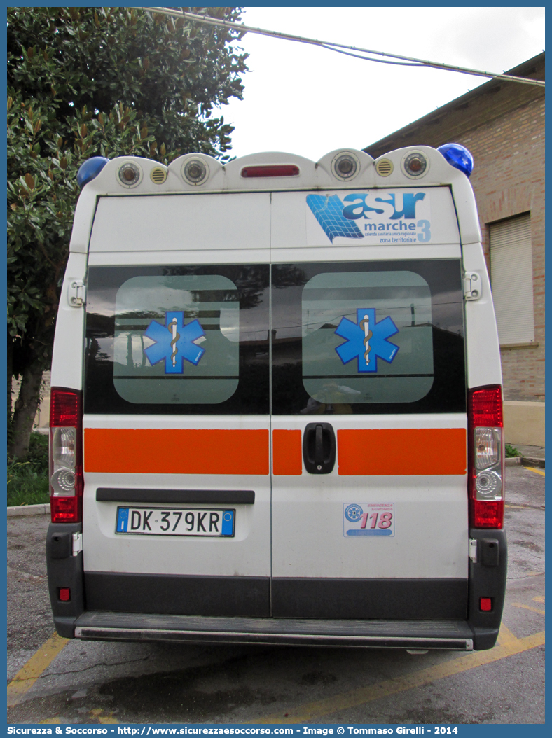 -
118 Pesaro Soccorso
ASUR Zona Territoriale 3 Fano
Fiat Ducato III serie
Allestitore Bollanti S.r.l.
Parole chiave: 118;Pesaro;Soccorso;ASUR;A.S.U.R.;Azienda;Sanitaria;Unica;Regionale;Zona;3;Fano;Ambulanza;Fiat;Ducato;X250;X 250;Bollanti