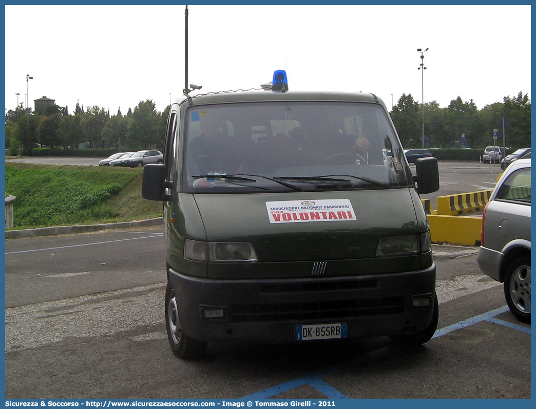 -
Associazione Nazionale Carabinieri
Cittadella
Fiat Ducato II serie
Parole chiave: ANC;A.N.C.;Associazione;Nazionale;Carabinieri;Fiat;Ducato;Cittadella