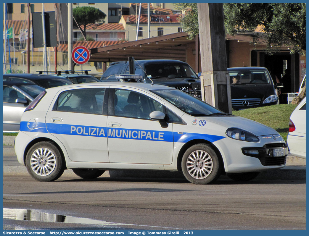 Polizia Locale YA207AE
Polizia Municipale
Comune di Palau
Fiat Punto Evo
Parole chiave: PL;P.L.;PM;P.M.;Polizia;Locale;Municipale;Palau;Fiat;Punto;Evo