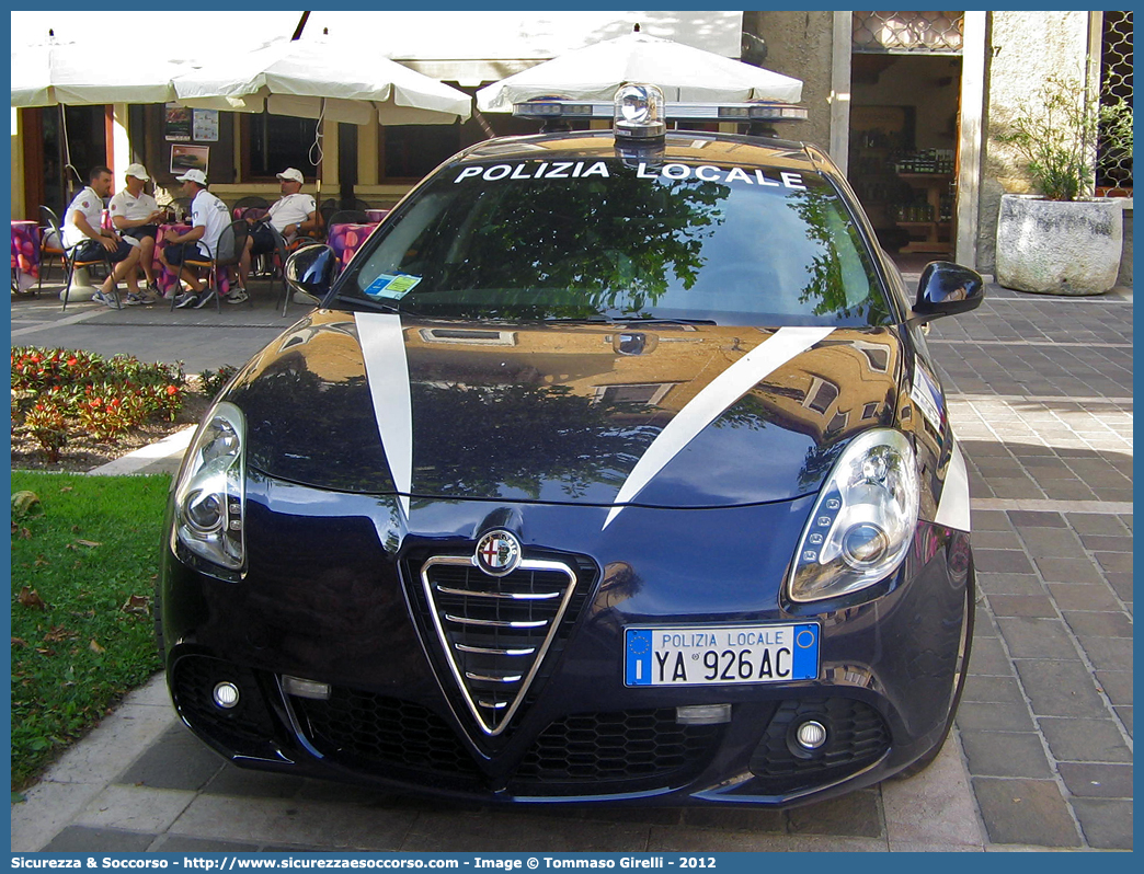 Polizia Locale YA926AC
Polizia Locale
Comune di Torri del Benaco
Alfa Romeo Nuova Giulietta
I serie
Parole chiave: PL;P.L.;PM;P.M.;Polizia;Locale;Municipale;Torri del Benaco;Alfa Romeo;Nuova Giulietta