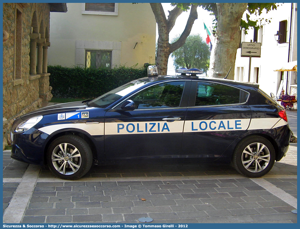 Polizia Locale YA926AC
Polizia Locale
Comune di Torri del Benaco
Alfa Romeo Nuova Giulietta
I serie
Parole chiave: PL;P.L.;PM;P.M.;Polizia;Locale;Municipale;Torri del Benaco;Alfa Romeo;Nuova Giulietta