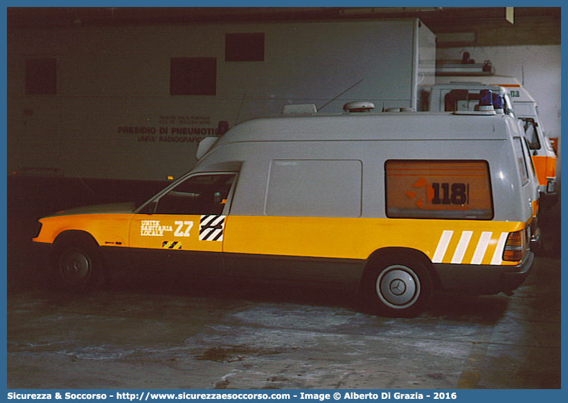 BO 2716
118 Bologna Soccorso
Mercedes Benz Classe E I serie
Allestitore Grazia
Parole chiave: 118;Bologna;Soccorso;Ambulanza;Autoambulanza;Mercedes Benz;Classe;E;Grazia