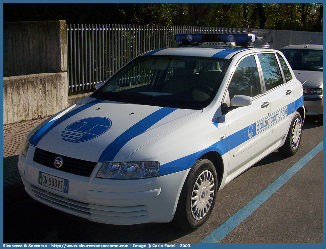 -
Polizia Comunale
Comune di Fiume Veneto
Fiat Stilo II serie
Parole chiave: Polizia;Locale;Comunale;Municipale;Fiume;Veneto;Fiat;Stilo