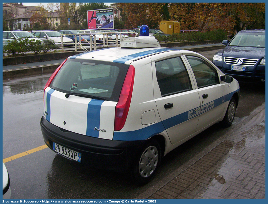 -
Polizia Comunale
Comune di San Vito al Tagliamento
Fiat Punto II serie
Parole chiave: Polizia;Locale;Comunale;Municipale;San;Vito;Tagliamento;Fiat;Punto