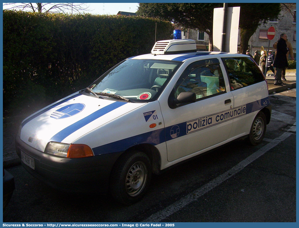 -
Polizia Comunale
Comune di Polcenigo
Fiat Punto I serie
Parole chiave: Polizia;Locale;Comunale;Municipale;Polcenigo;Fiat;Punto