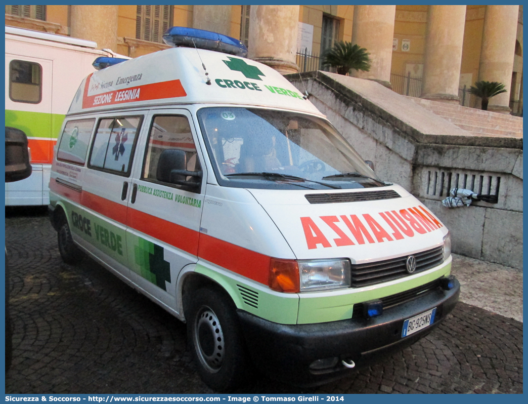 03
Croce Verde Verona
Volkswagen Transporter T4
Sezione Lessinia
Parole chiave: Croce Verde;CV;C.V.;Verona;Pubblica;Assistenza;Ambulanza;Volkswagen;Transporter T4;03;lessinia