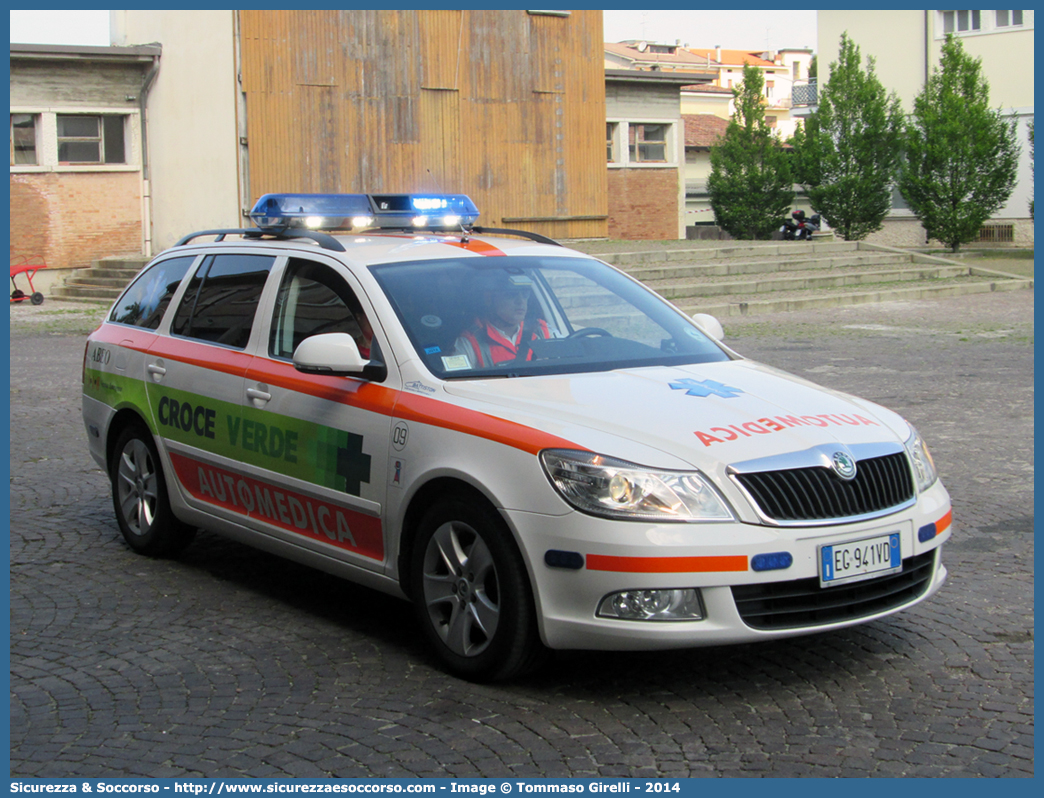 09
Croce Verde Verona
Skoda Octavia Wagon III serie
Parole chiave: Croce Verde;CV;C.V.;Verona;Pubblica;Assistenza;Automedica;Skoda;Octavia;Wagon;09