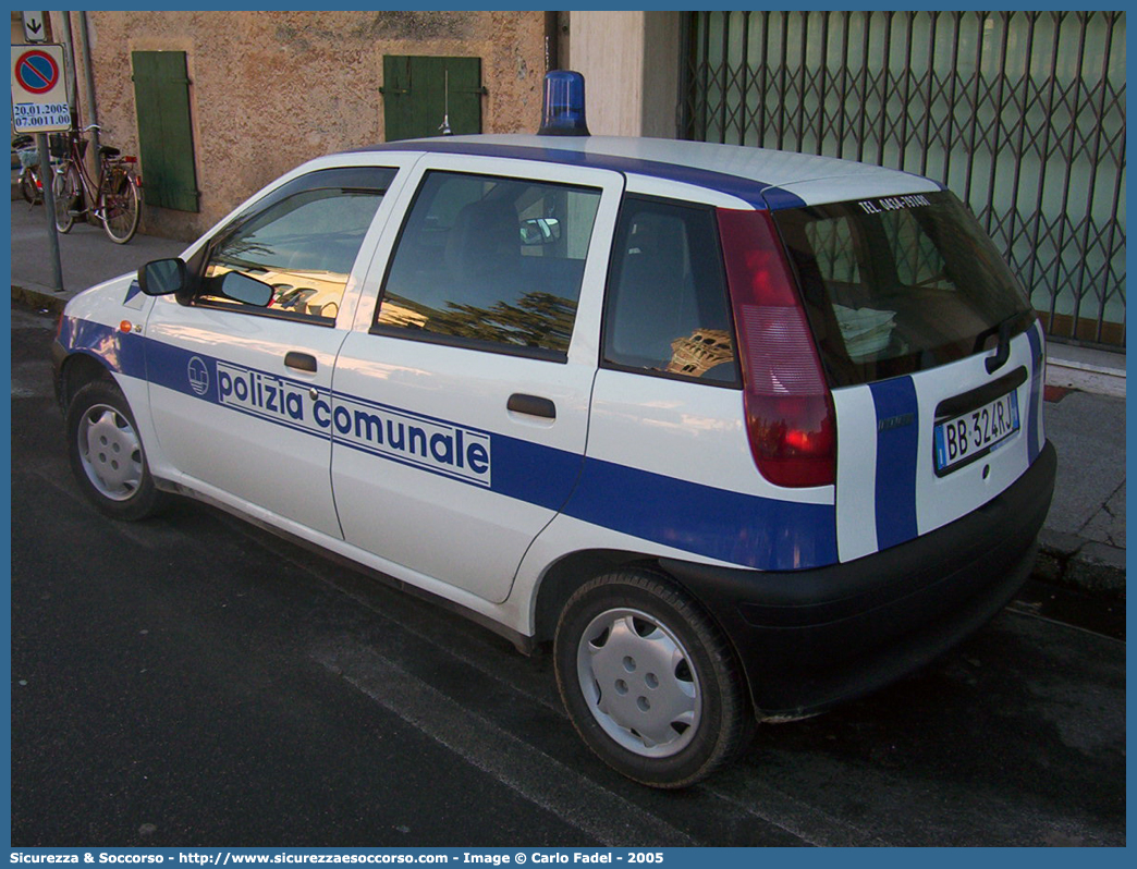 -
Polizia Comunale
Comune di Caneva
Fiat Punto I serie
Parole chiave: PL;P.L.;PM;P.M.;Polizia;Locale;Comunale;Municipale;Caneva;Fiat;Punto