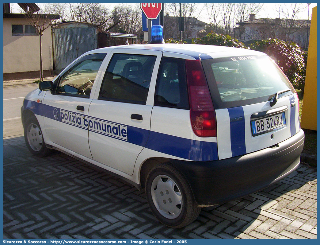 -
Polizia Comunale
Comune di Caneva
Fiat Punto I serie
Parole chiave: PL;P.L.;PM;P.M.;Polizia;Locale;Comunale;Municipale;Caneva;Fiat;Punto