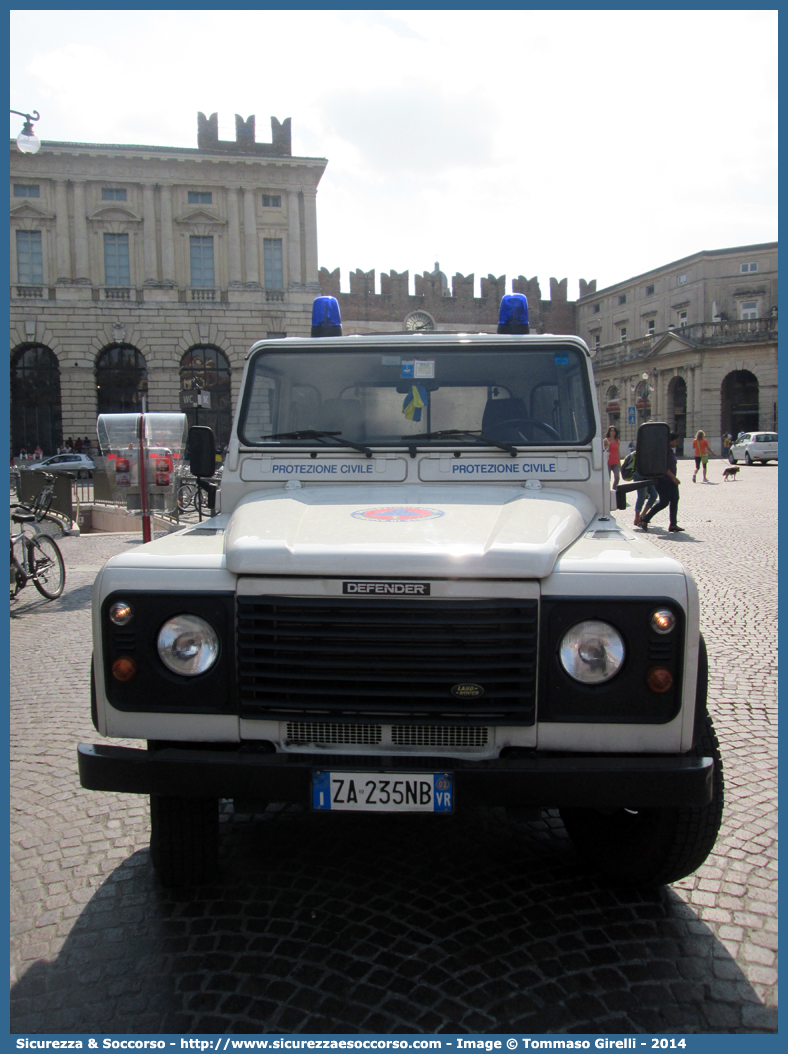 103
Protezione Civile
Comune di Verona
Land Rover Defender 130
Parole chiave: PC;P.C.;Protezione Civile;Verona;Land Rover;Defender;130