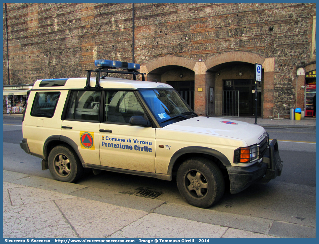 107
Protezione Civile
Comune di Verona
Land Rover Discovery II serie
Parole chiave: PC;P.C.;Protezione Civile;Verona;Land Rover;Discovey