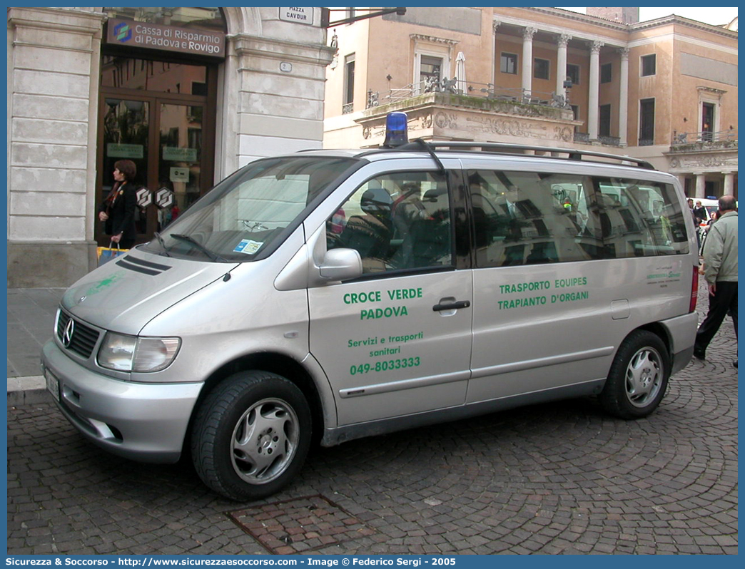 145
Pia Opera Croce Verde Padova
Mercedes Benz Classe V I serie restyling
Parole chiave: Pia;Opera;Croce;Verde;Padova;Mercedes;Benz;Vito;Trasporto;Organi;Equipe;Espianti