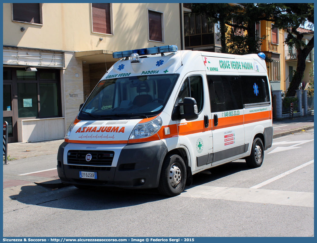 166
Pia Opera Croce Verde Padova
Fiat Ducato III serie
Allestitore Bollanti S.r.l.
Parole chiave: Pia;Opera;Croce;Verde;Padova;Ambulanza;Fiat;Ducato;X250;Bollanti