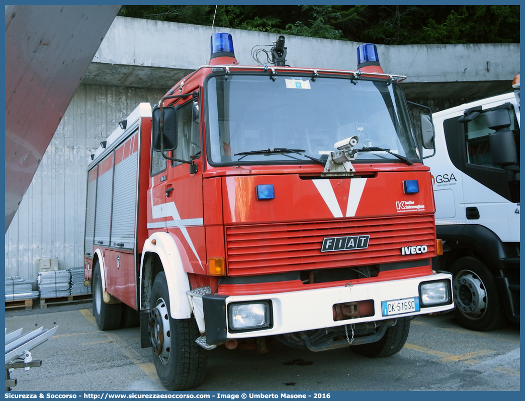 -
G.E.I.E. - T.M.B.
Iveco 330-35
Allestitore Kofler Fahrzeugbau S.n.c.
Parole chiave: G.E.I.E.;GEIE;T.M.B.;TMB;Tunnel;Traforo;Monte;Bianco;Mont;Blanc;Mercedes;Benz;Iveco;330-35;Kofler;Fahrzeugbau