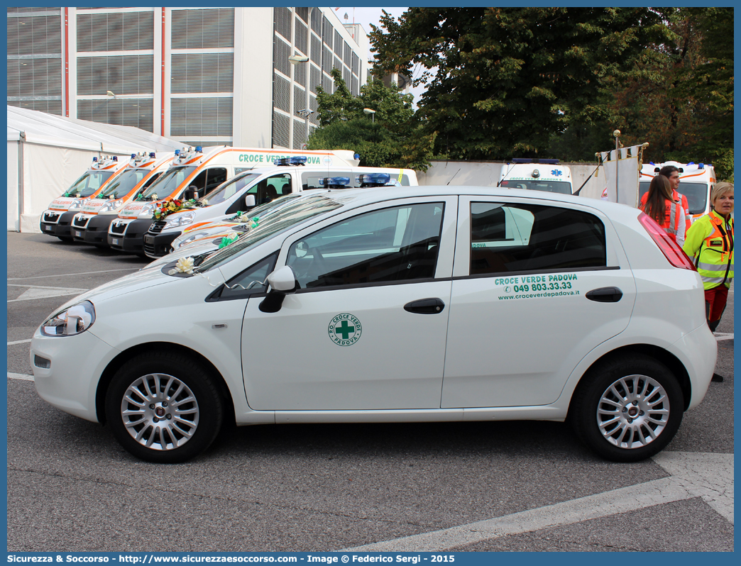 199
Pia Opera Croce Verde Padova
Fiat Punto IV serie
Parole chiave: Pia;Opera;Croce;Verde;Padova;Fiat;Punto