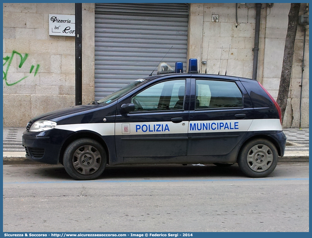 -
Polizia Municipale
Comune di Andria
Fiat Punto III serie
Parole chiave: Polizia;Locale;Municipale;Andria;Fiat;Punto