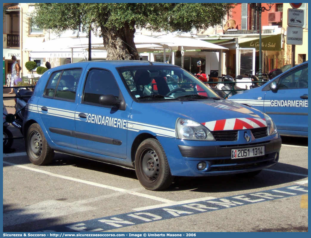 -
République Française
Gendarmerie
Renault Clio II generation
Parole chiave: Repubblica;Francese;République;Française;Gendarmerie;Renault;Clio